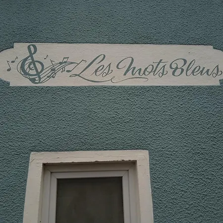Chez Fa Et Pascal Holiday home Lanester